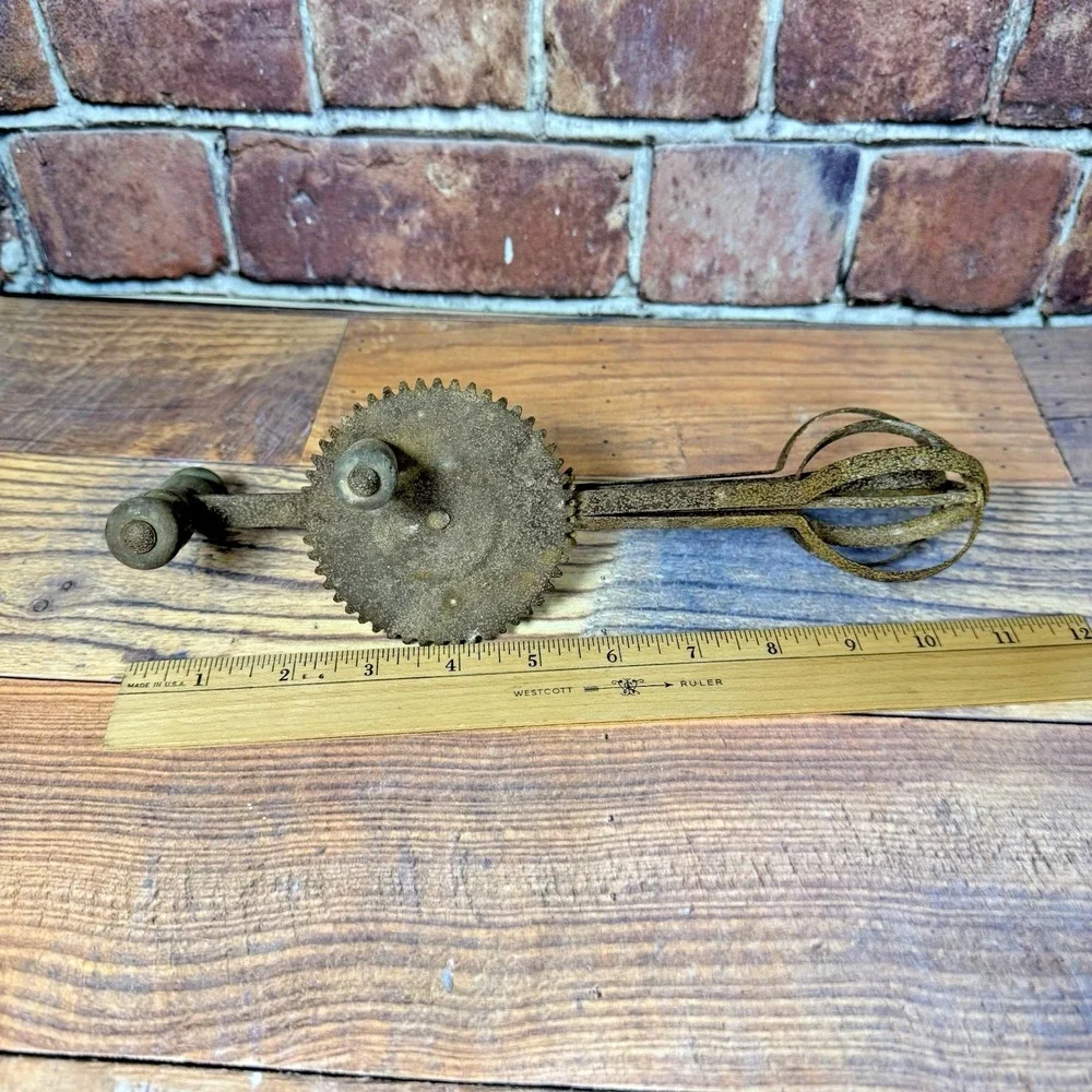 Antique Hand Mixer‎ Egg Beater USA Green Wood Handle Manual Kitchen Primitive